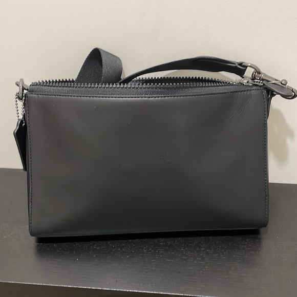 Coach Holden crossbody bag in signature canvas - Picture 5 of 6